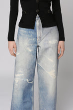 Load image into Gallery viewer, Full Cut wide-leg jeans
