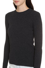Load image into Gallery viewer, Compact wool pullover
