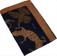 Load image into Gallery viewer, Printed scarf in wool and cashmere
