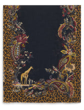 Load image into Gallery viewer, Scarf with animal print
