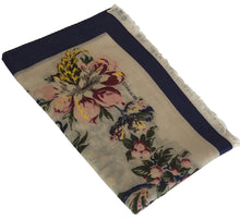 Load image into Gallery viewer, Wool and silk scarf with floral pattern
