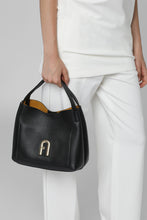 Load image into Gallery viewer, Furla Primula S Leather shoulder bag
