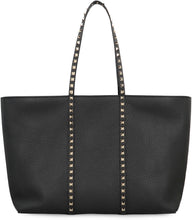 Load image into Gallery viewer, Shopping Rockstud bag in leather
