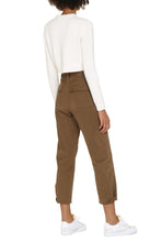 Load image into Gallery viewer, Wool and cashmere sweater
