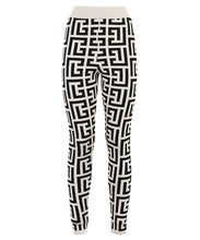 Load image into Gallery viewer, Jacquard knit leggings
