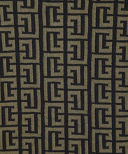 Load image into Gallery viewer, Knitted full-zip sweatshirt
