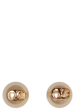 Load image into Gallery viewer, VLogo Signature pearls earrings
