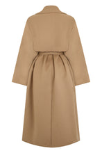 Load image into Gallery viewer, Long coat in virgin wool
