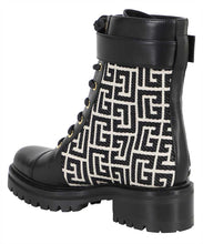 Load image into Gallery viewer, Lace-up ankle boots
