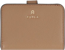 Load image into Gallery viewer, Furla Camelia Leather wallet
