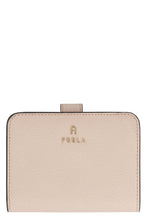Load image into Gallery viewer, Furla Camelia Leather wallet
