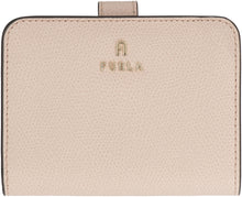 Load image into Gallery viewer, Furla Camelia Leather wallet
