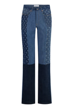 Load image into Gallery viewer, Straight leg jeans
