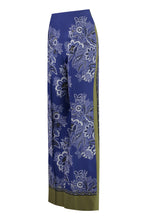 Load image into Gallery viewer, Printed silk pants

