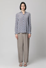 Load image into Gallery viewer, Printed silk shirt
