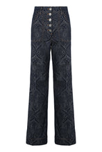 Load image into Gallery viewer, Flared jeans in denim jacquard
