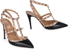 Load image into Gallery viewer, Rockstud Varnished Décolleté
