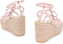 Load image into Gallery viewer, Rockstud platform sandals
