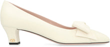 Load image into Gallery viewer, Bowow leather pumps
