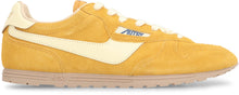 Load image into Gallery viewer, Windspin Low-top sneakers
