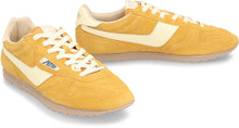 Load image into Gallery viewer, Windspin Low-top sneakers
