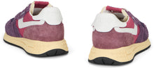 Load image into Gallery viewer, Sneaker Reelwind low-top in suede
