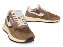 Load image into Gallery viewer, Suede sneakers

