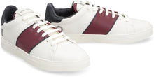 Load image into Gallery viewer, Leather low-top sneakers

