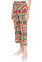 Load image into Gallery viewer, Printed crêpe trousers

