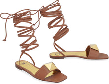Load image into Gallery viewer, Valentino Garavani - One Stud leather flat sandals
