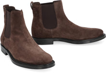 Load image into Gallery viewer, Suede chelsea boots
