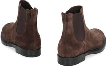 Load image into Gallery viewer, Suede chelsea boots
