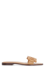 Load image into Gallery viewer, Leather flat sandals

