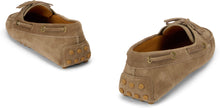 Load image into Gallery viewer, Loafer in Suede leather beige
