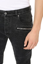 Load image into Gallery viewer, Slim fit jeans
