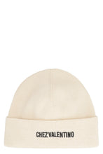 Load image into Gallery viewer, Ribbed knit beanie
