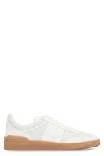 Load image into Gallery viewer, Upvillage Low-top sneakers
