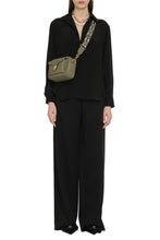 Load image into Gallery viewer, Zanzero Crêpe-de-chine blouse
