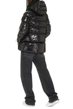 Load image into Gallery viewer, Eleodoro hooded shiny down jacket
