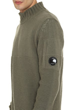 Load image into Gallery viewer, Wool pullover
