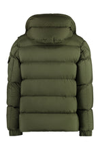Load image into Gallery viewer, Vezere short down jacket
