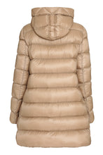 Load image into Gallery viewer, Suyen long down jacket
