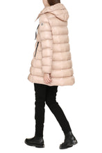 Load image into Gallery viewer, Suyen hooded down jacket
