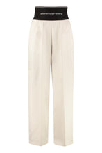 Load image into Gallery viewer, Carrot-fit cotton pants
