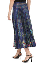 Load image into Gallery viewer, Printed pleated skirt
