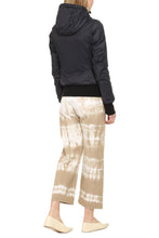 Load image into Gallery viewer, Dore techno fabric padded jacket
