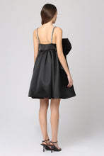 Load image into Gallery viewer, Satin dress
