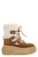 Load image into Gallery viewer, Suede ankle boots
