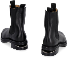 Load image into Gallery viewer, Leather Chelsea boots

