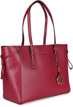 Load image into Gallery viewer, Voyager leather tote
